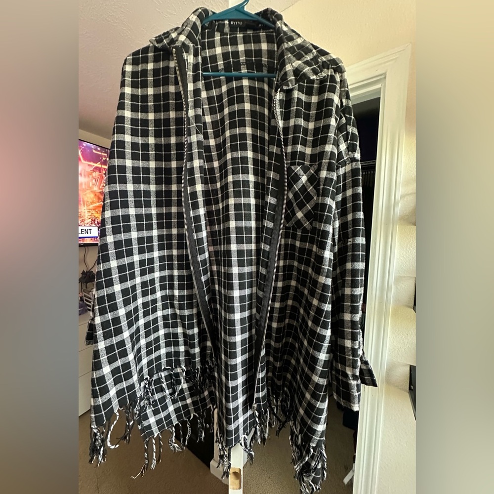 HYFVE Top Shacket Jacket White Black Full Zip Fringe Flannel Plaid